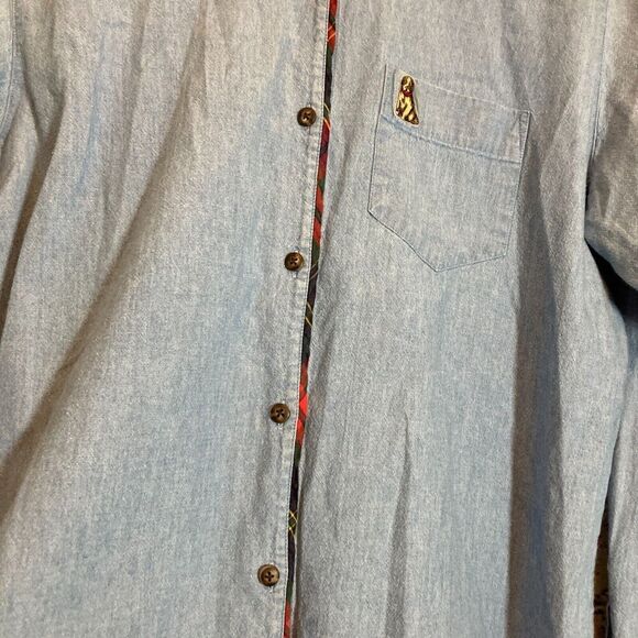 Vintage Talbots Top Womens Large Chambray Blue Button Up Embroidered Dog Cotton - Picture 10 of 12